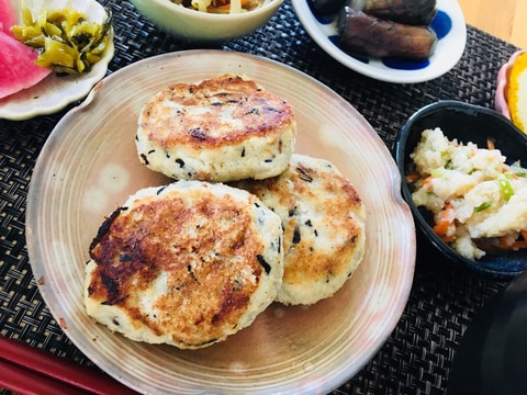 ひじきの煮物リメイクおからたっぷり豆腐ハンバーグ